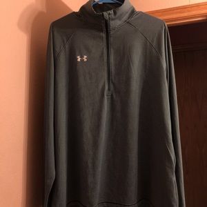 men’s XL under armour 1/2 zip pullover